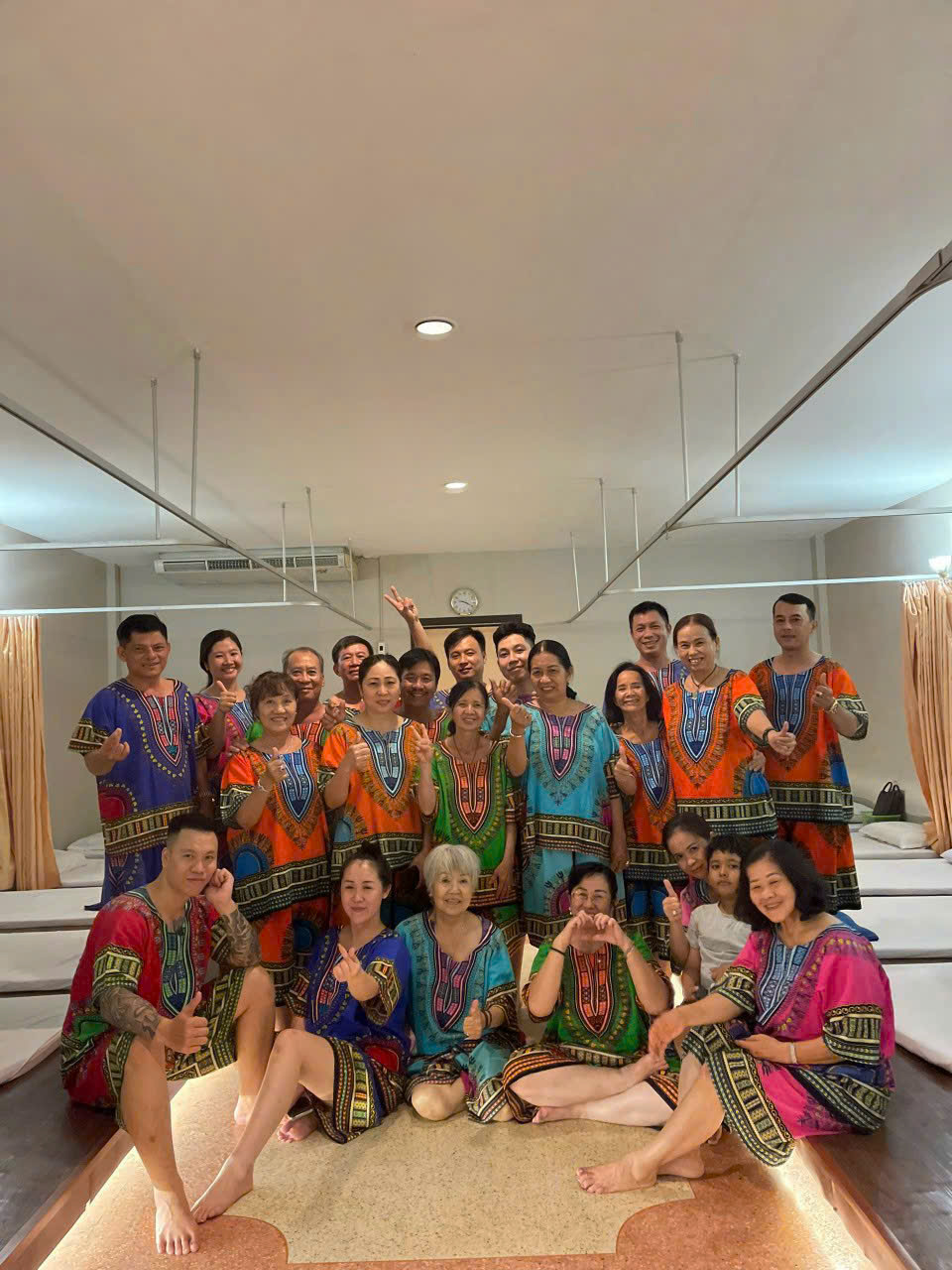 khach-doan-thai-lan-2